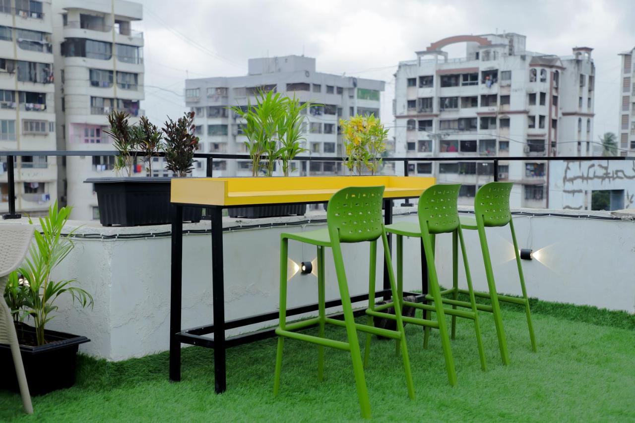 Hotel Royal Accord Surat Bagian luar foto